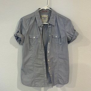 American eagle outfitters short sleeve women’s shirt.